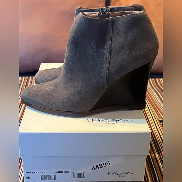 Halogen Wedge Bootie| Gray| Suede| 8| EUC - Picture 4 of 9